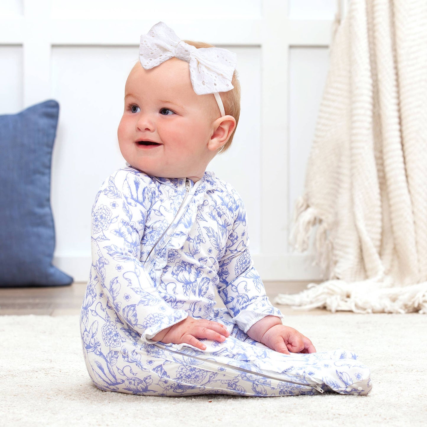Tesa Babe - Easter Bunny Toile Bamboo Zipper Romper
