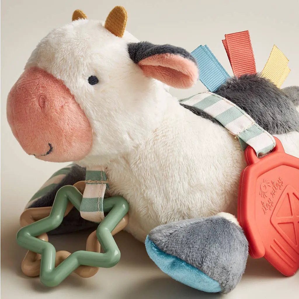 Itzy Ritzy - Cow Itzy Friends Link & Love™ Activity Plush by Itzy Ritzy