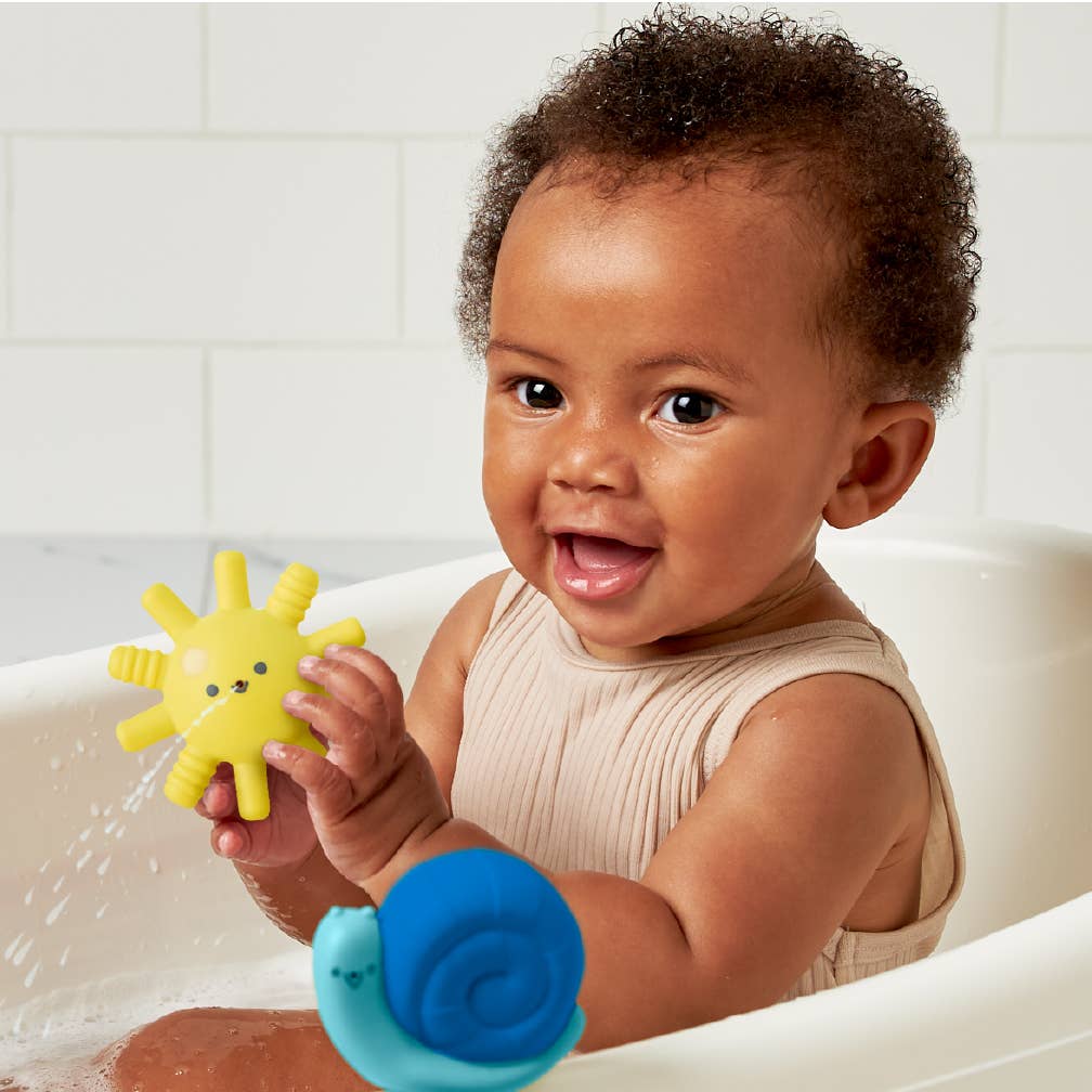 Itzy Ritzy - *NEW* Itzy Splash Gift Set™ Soft Bath + Water Toys