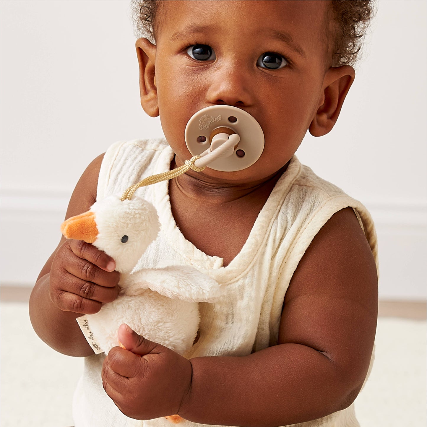 Itzy Ritzy - *NEW* Bitzy Pal Natural Rubber Pacifier & Stuffed Animal