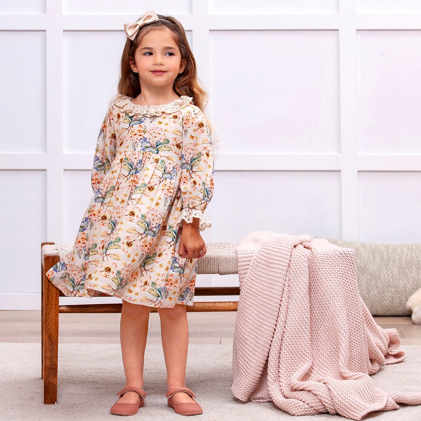 Linen Vintage Floral Dress with Lace Accents