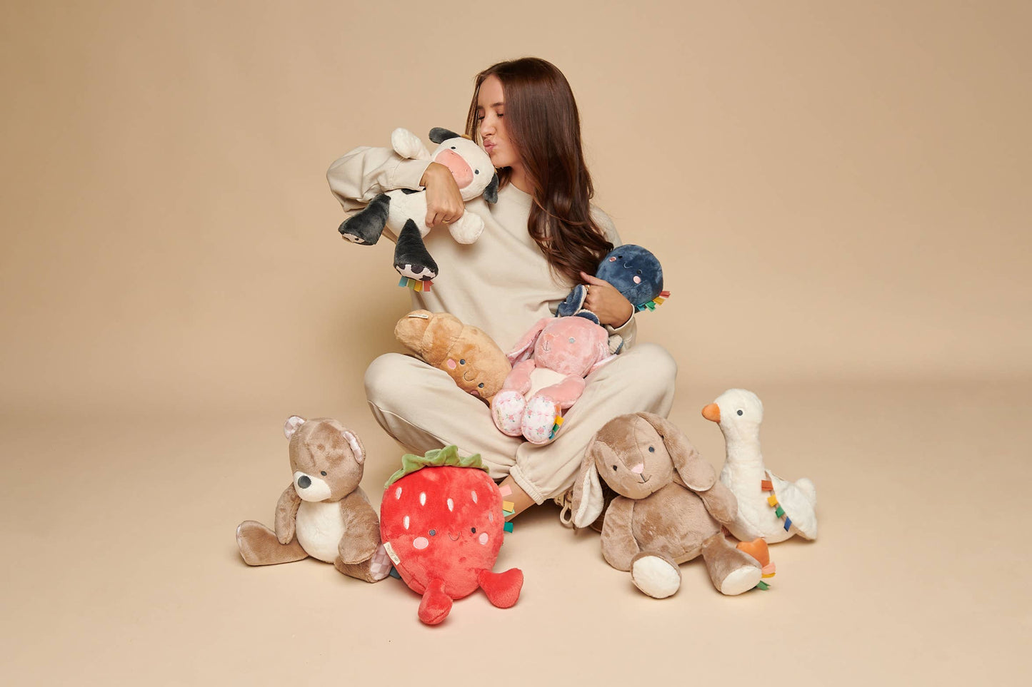 Itzy Ritzy - *NEW* Sweetie Snuggles™ Plush